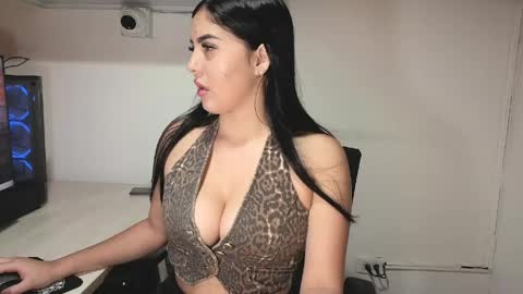 Snapshot of sophiie_blakee chatting on 04-16-26, 11:40 Sophiee online show from 04-16-26, 11:40