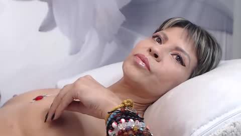 Sophy online show from 01-26-25, 02:41