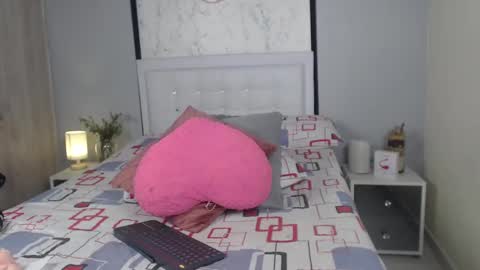 Sofia  online show from 01-22-25, 01:53