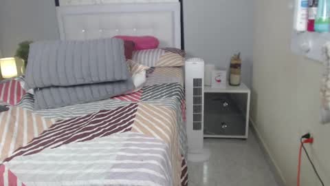 Sofia  online show from 02-01-25, 01:02