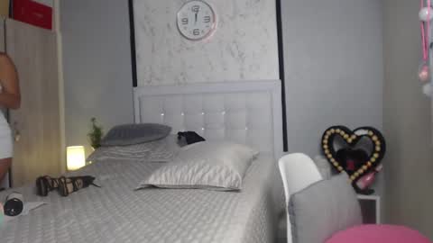 Sofia  online show from 03-11-25, 06:10