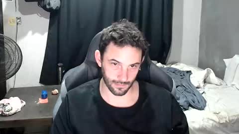 Snapshot of soquete123 chatting on 11-25-25, 03:06 soquete123 online show from 11-25-25, 03:06