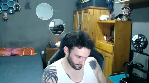 Snapshot of soquete123 chatting on 11-28-25, 02:14 soquete123 online show from 11-28-25, 02:14