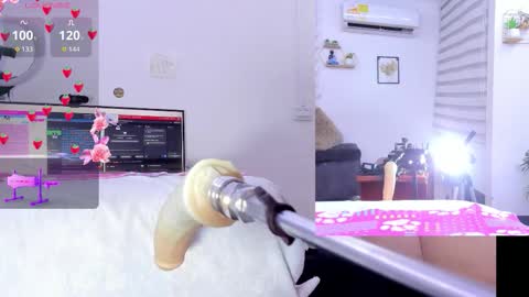 Snapshot of soraya_davis_ chatting on 10-19-25, 09:10 Soraya online show from 10-19-25, 09:10