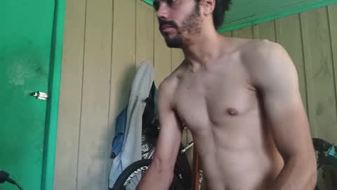 Snapshot of sordauq chatting on 10-17-25, 04:20 Siemaco online show from 10-17-25, 04:20