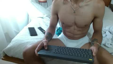 businessman online show from 12-18-25, 06:58