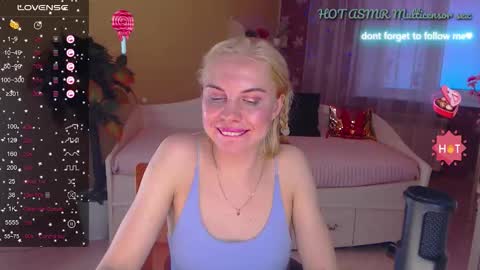 Lisa online show from 09-16-25, 04:35