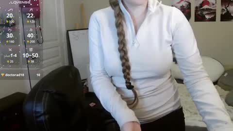 Snapshot of southerbunny chatting on 01-02-25, 01:38 Bunnydathug online show from 01-02-25, 01:38