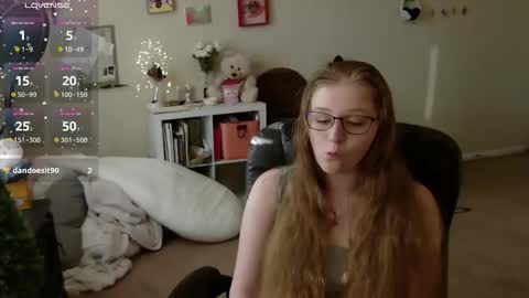 Snapshot of southerbunny chatting on 10-10-25, 12:59 Bunnydathug online show from 10-10-25, 12:59