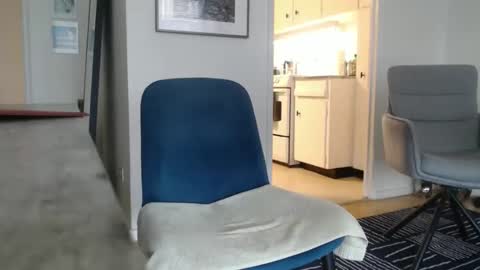 Snapshot of souzdal_toronto chatting on 12-13-25, 07:53 Souzdal Toronto online show from 12-13-25, 07:53