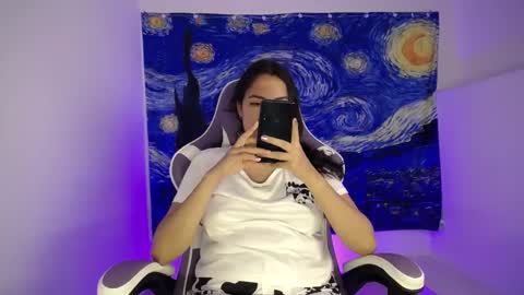 Snapshot of sowet00 chatting on 03-08-25, 05:01 Ana  online show from 03-08-25, 05:01