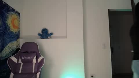 Snapshot of sowet00 chatting on 10-10-25, 04:50 Ana  online show from 10-10-25, 04:50