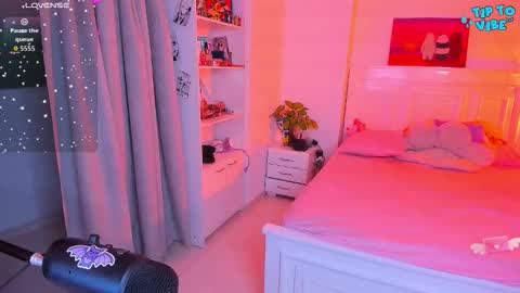 Snapshot of soy___lili chatting on 11-26-25, 04:02 Lili online show from 11-26-25, 04:02