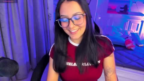 Snapshot of soy___lili chatting on 12-04-25, 11:02 Lili online show from 12-04-25, 11:02