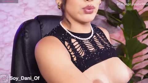 Snapshot of soy_daniela1 chatting on 11-26-25, 03:51 Daniela online show from 11-26-25, 03:51