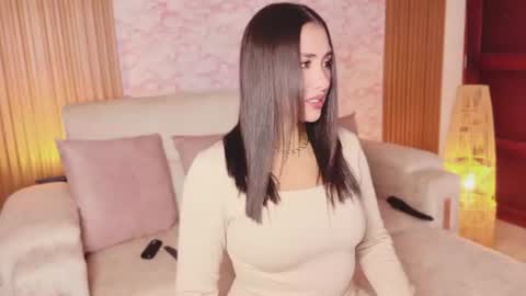 Snapshot of soy_daniela1 chatting on 06-12-26, 02:10 Daniela online show from 06-12-26, 02:10