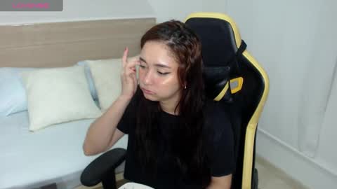 M A R I A N A online show from 01-07-25, 02:10