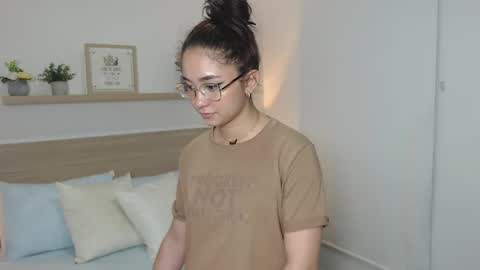 M A R I A N A online show from 01-08-25, 04:44