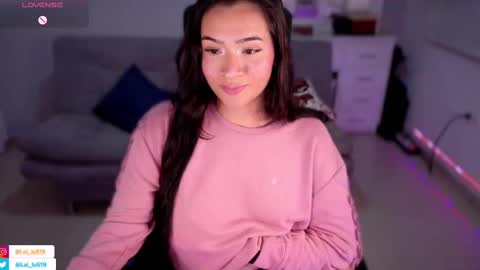 Snapshot of soyabby_ chatting on 02-26-25, 04:14 Luisa online show from 02-26-25, 04:14