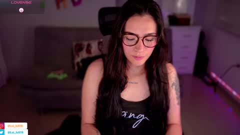 Snapshot of soyabby_ chatting on 03-10-25, 12:40 Luisa online show from 03-10-25, 12:40