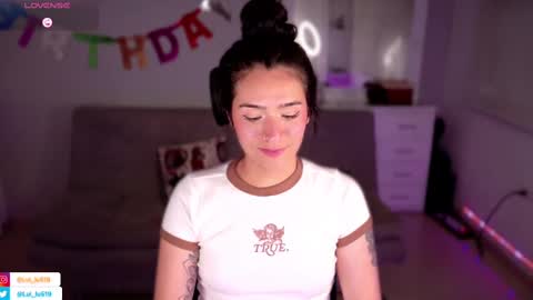 Snapshot of soyabby_ chatting on 03-11-25, 05:38 Luisa online show from 03-11-25, 05:38