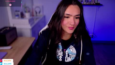 Snapshot of soyabby_ chatting on 09-21-25, 02:46 Luisa online show from 09-21-25, 02:46