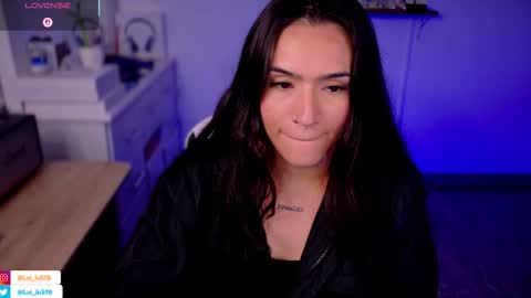 Snapshot of soyabby_ chatting on 09-29-25, 09:52 Luisa online show from 09-29-25, 09:52