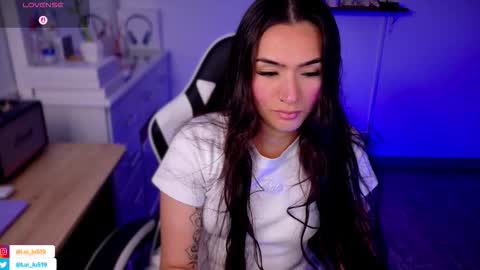 Snapshot of soyabby_ chatting on 10-16-25, 08:10 Luisa online show from 10-16-25, 08:10