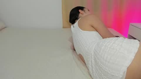 Instagram Soyamandaa  1 online show from 10-19-25, 11:27