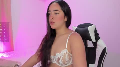 Instagram Soyamandaa  1 online show from 10-24-25, 11:01