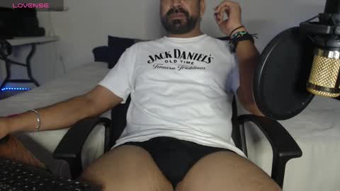 El Carlitos online show from 12-17-24, 04:34