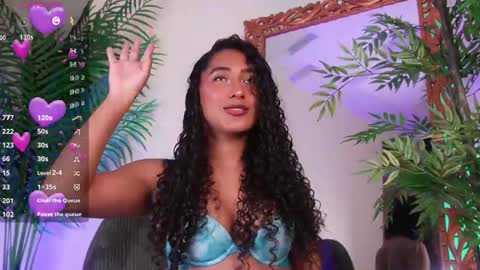 Snapshot of soyjuliana19 chatting on 05-27-26, 12:46 Juliana online show from 05-27-26, 12:46