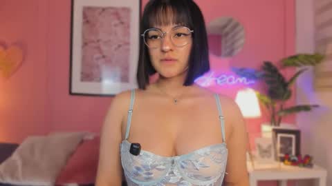 Aleja online show from 09-18-25, 06:04