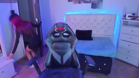 Snapshot of soysilvanna_ chatting on 09-26-25, 12:25 online show from 09-26-25, 12:25