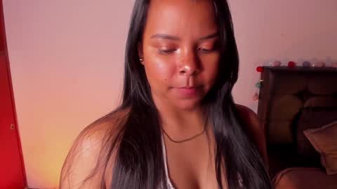 Snapshot of soytucolor chatting on 01-22-25, 01:20 Paula add me on snap online show from 01-22-25, 01:20