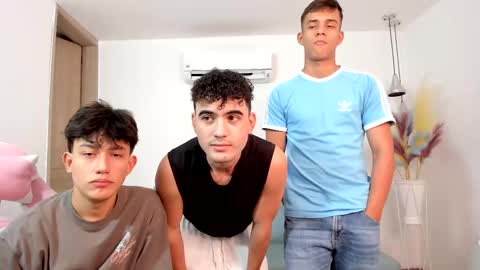 Gabo Lucas and Justin online show from 10-03-25, 07:11