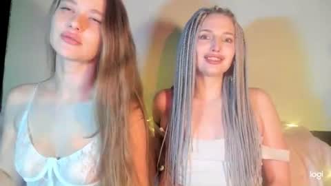 Viki and Chloe online show from 07-15-26, 09:31