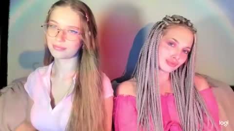 Viki and Chloe online show from 07-24-26, 05:11