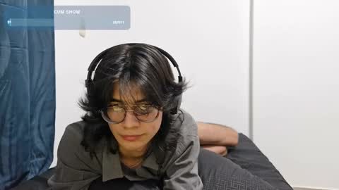 Snapshot of spaiseebuhnaanuh chatting on 03-04-25, 11:22 Roger online show from 03-04-25, 11:22