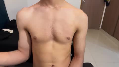 Snapshot of spaiseebuhnaanuh chatting on 09-09-25, 07:41 Roger online show from 09-09-25, 07:41