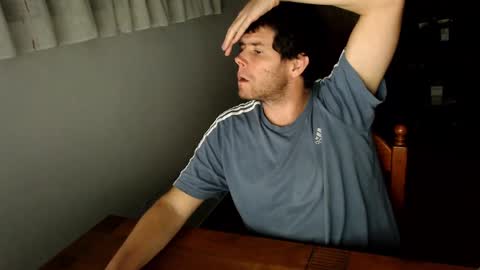 spanish online show from 02-02-25, 03:43