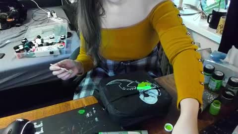 Snapshot of spanking_girls chatting on 12-03-24, 09:33 Evgenia online show from 12-03-24, 09:33