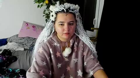 Snapshot of spanking_girls chatting on 01-06-25, 12:05 Evgenia online show from 01-06-25, 12:05