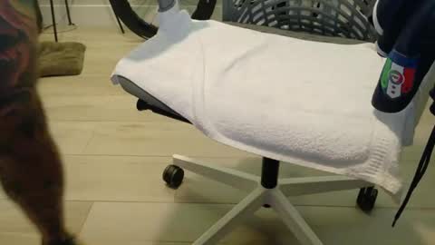 sparklenuts17 online show from 12-13-24, 04:05