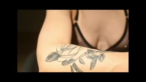 Suzy online show from 03-10-25, 10:24