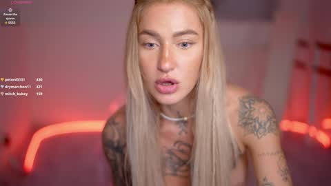 Snapshot of sparks__daisy chatting on 12-01-24, 07:36 DAISY online show from 12-01-24, 07:36