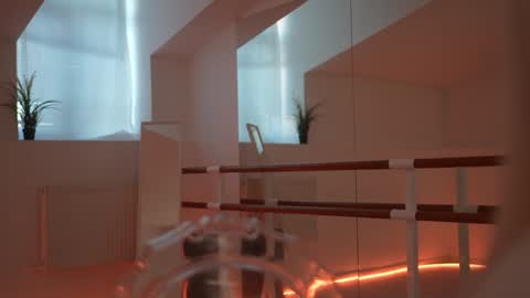 Snapshot of sparks__daisy chatting on 12-13-24, 09:46 DAISY online show from 12-13-24, 09:46