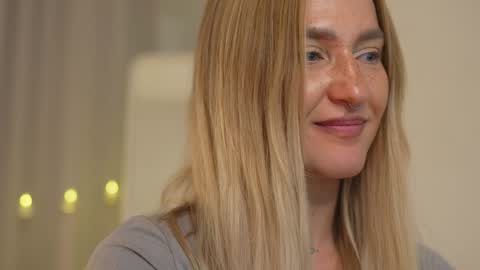 Snapshot of sparks__daisy chatting on 12-29-24, 05:54 DAISY online show from 12-29-24, 05:54