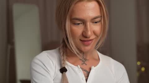 Snapshot of sparks__daisy chatting on 02-24-25, 06:36 DAISY online show from 02-24-25, 06:36