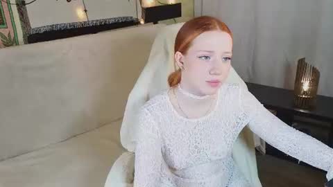 Snapshot of sparky_fox chatting on 06-11-26, 02:53 Nika online show from 06-11-26, 02:53